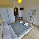 Alexandra 2 Apartment *