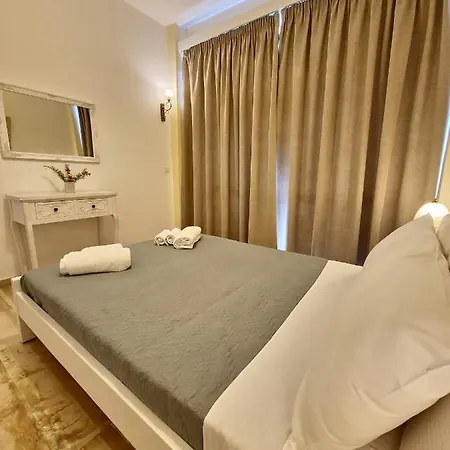 Apartamento Alexandra 2 *