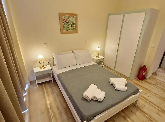 Alexandra 2 Apartment *