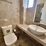 شقة Alexandra 2 *